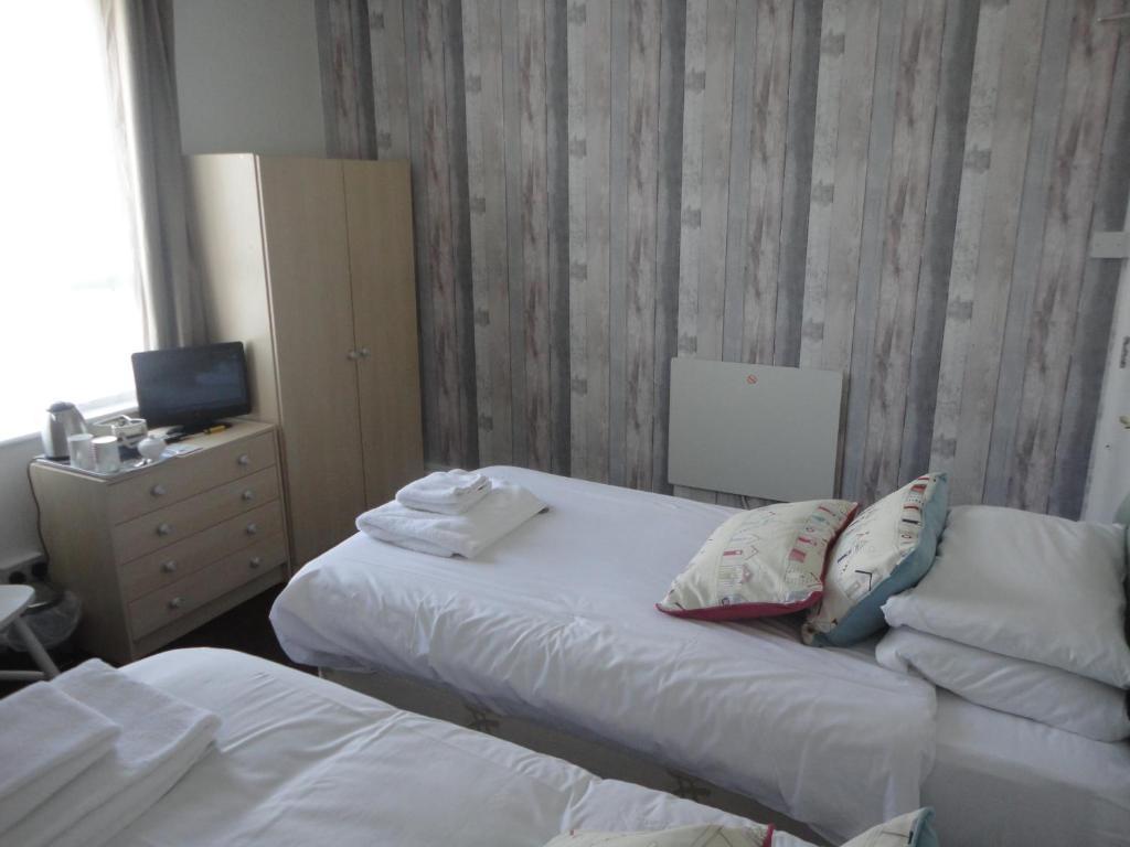 Waves In Bed & Breakfast Борнмът Екстериор снимка