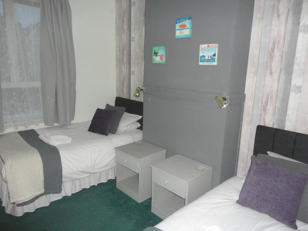 Waves In Bed & Breakfast Борнмът Екстериор снимка