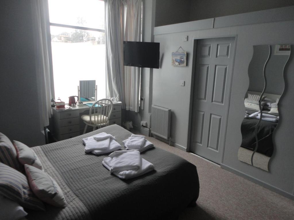 Waves In Bed & Breakfast Борнмът Екстериор снимка