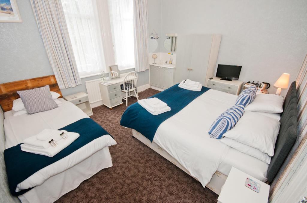 Waves In Bed & Breakfast Борнмът Стая снимка